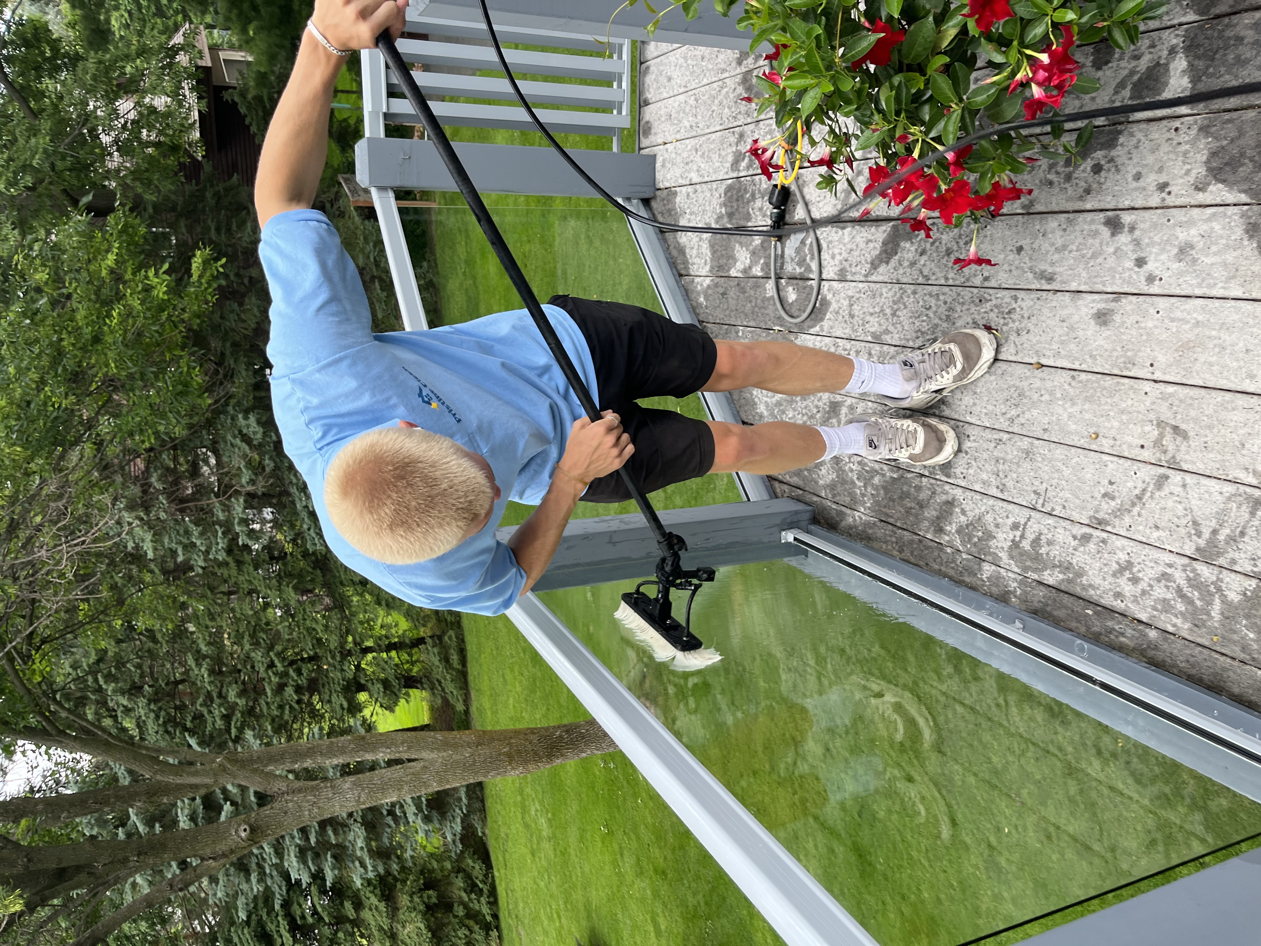 Understanding Window Cleaning Costs: What Factors Affect Pricing?